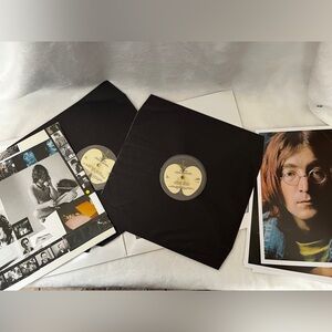 Beatles 1968 “White Album”Vintage Vinyl Record